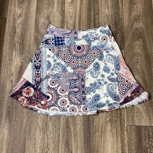 Flirty patterned skirt